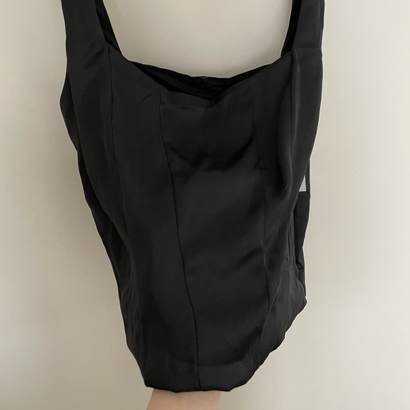 Dynamite Satin Top - Picture 5 of 5